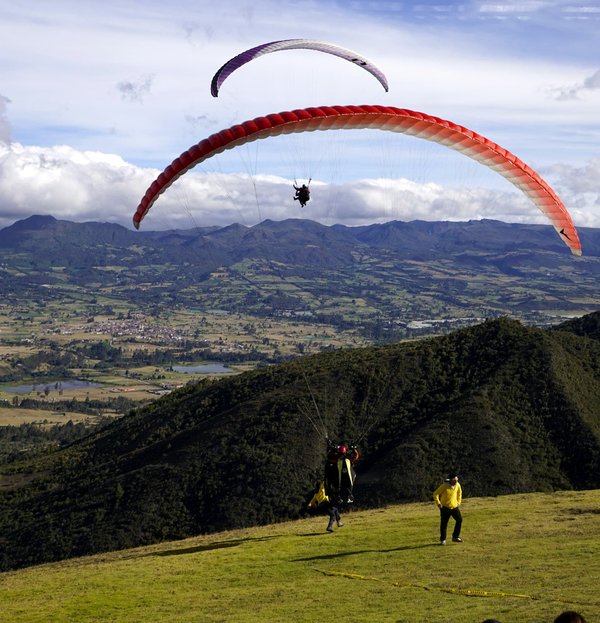 Où faire du parapente au-dessus des vignobles du Douro au Portugal?